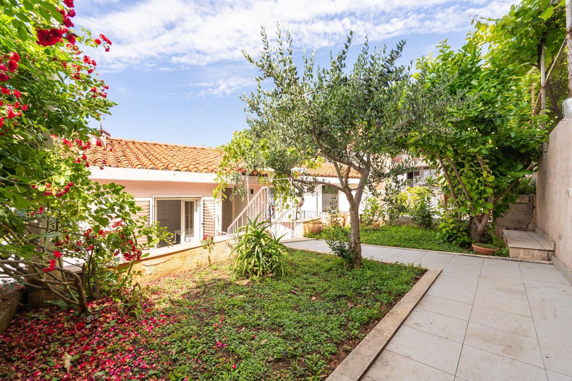 Apartment Laura Ντουμπρόβνικ Εξωτερικό φωτογραφία